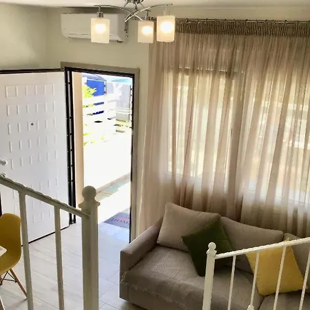 Constas Nifea * Nikiti (Sithonia)