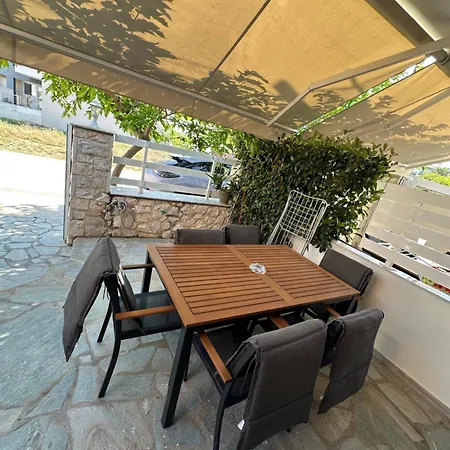 Holiday home Constas Nifea Nikiti (Sithonia)