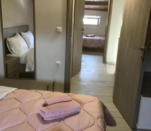 Case de vacanță Constas Nifea